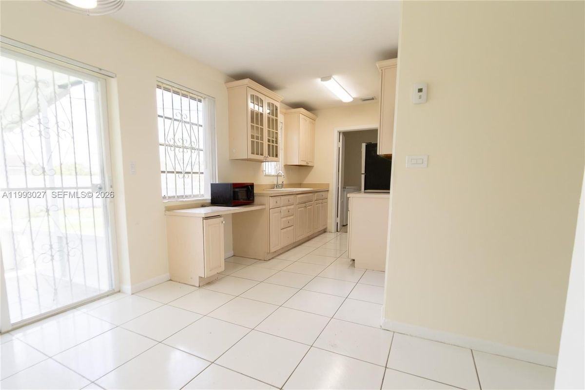 11770 Sw 168th St - Photo 4 of 4