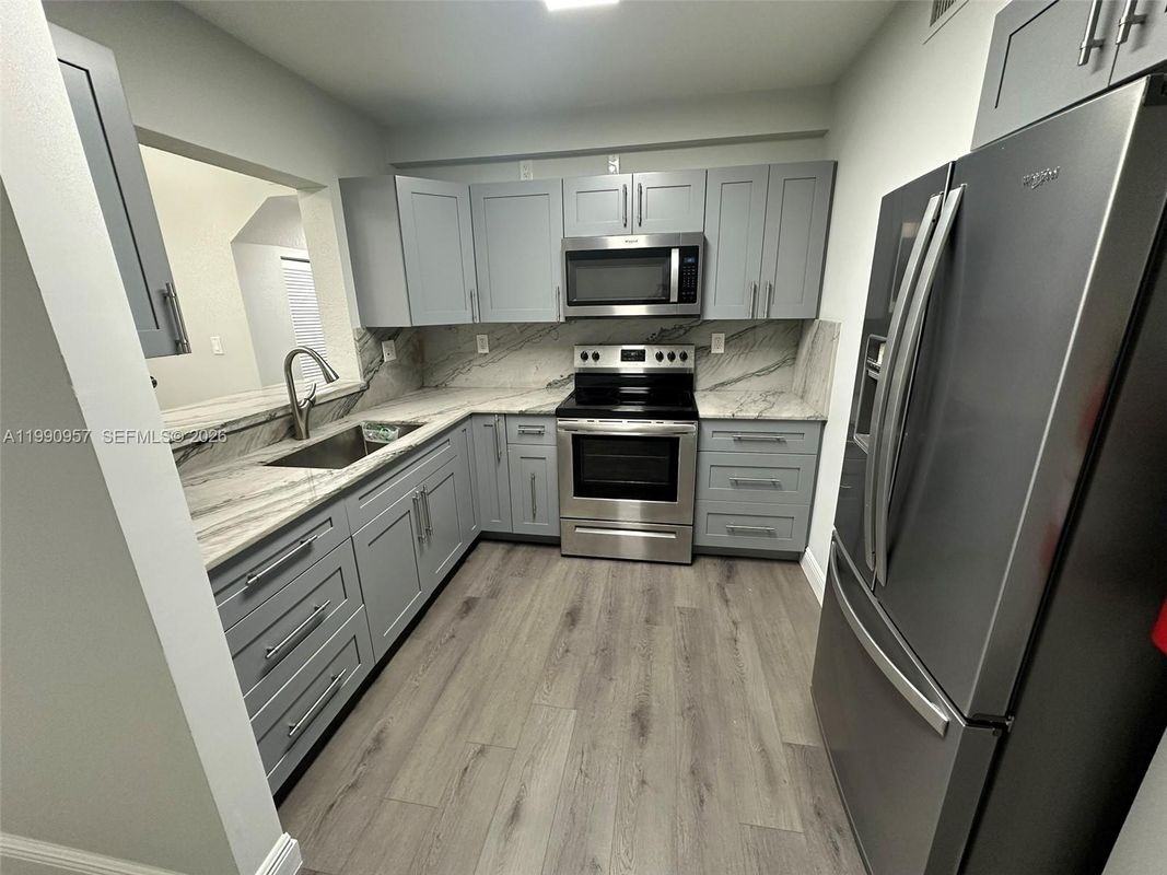 12005 Sw 14th St - Photo 3 of 3