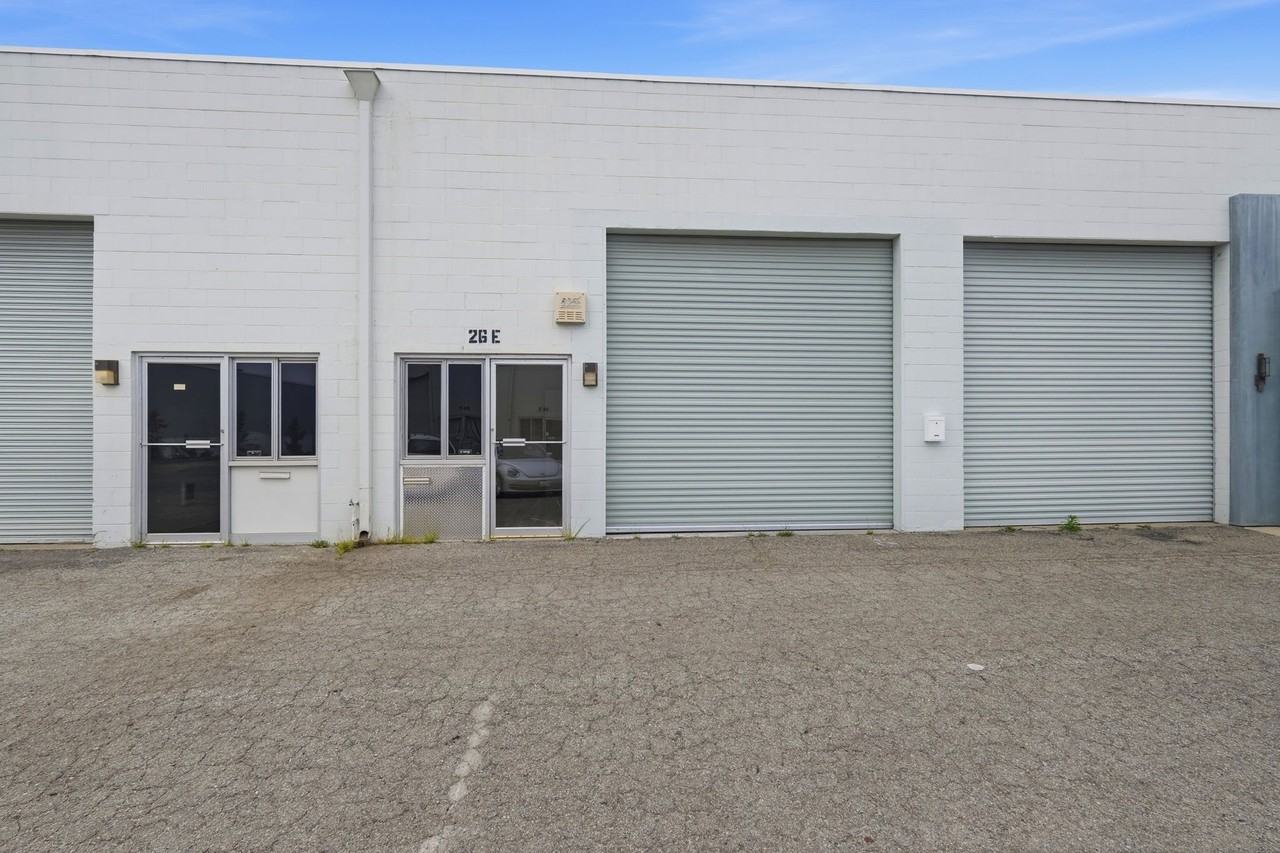 26 Hangar Way #E - Photo 6 of 23