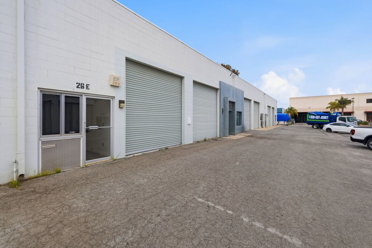 26 Hangar Way #E - Photo 7 of 23