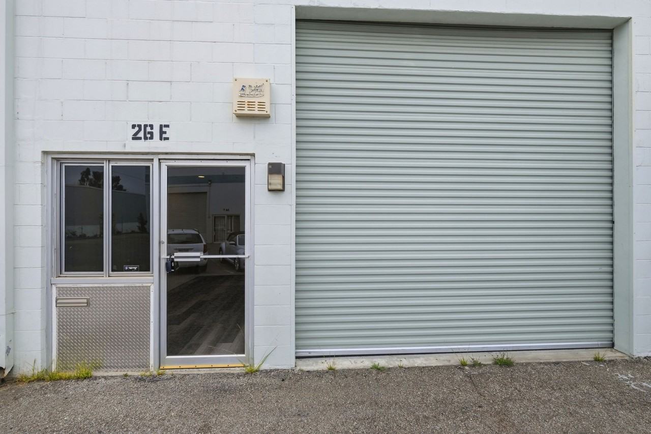 26 Hangar Way #E - Photo 4 of 17