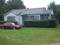 216 Thomas Dr - Photo 1 of 1