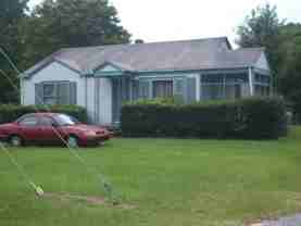 216 Thomas Dr - Photo 1 of 1