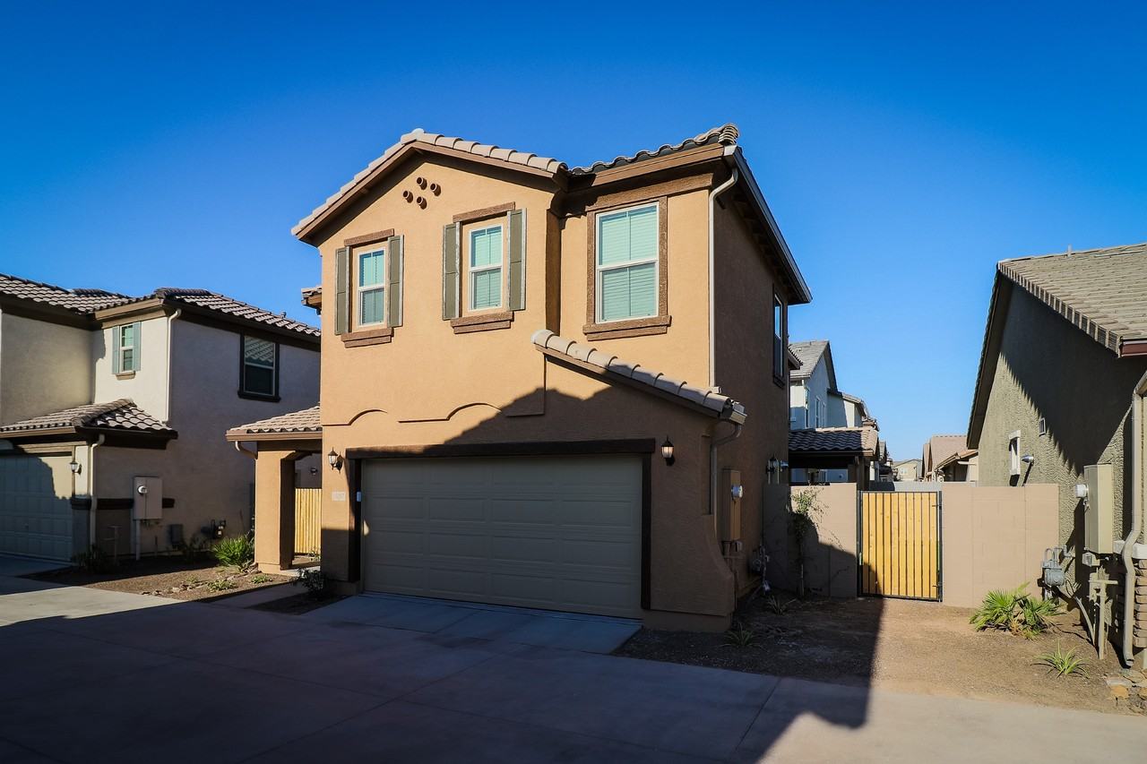 16267 W La Ventilla Way - Photo 6 of 34