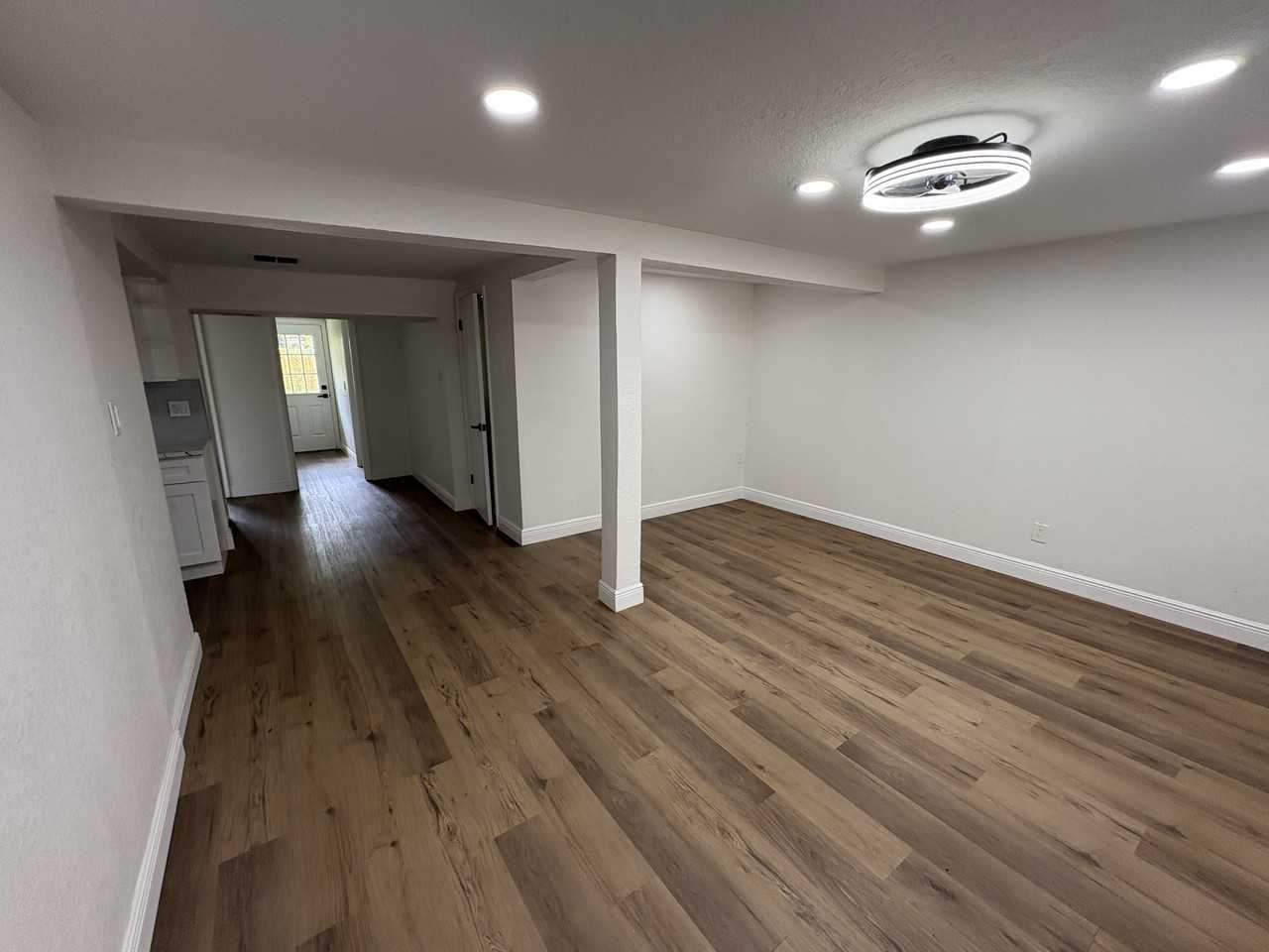 807 E Genesee St #1-2 - Photo 5 of 23