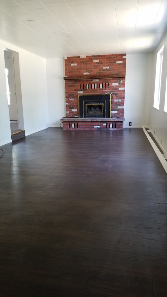 240 Blaine St - Photo 6 of 7