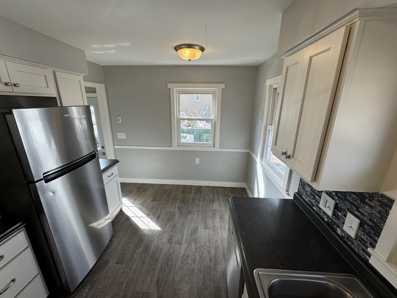 4103 Oregon Ave N - Photo 6 of 21