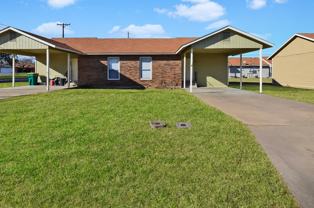 1637 Kelly Dr - Photo 1 of 1