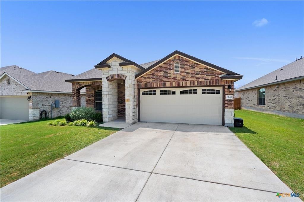 6148 Lavaca Dr - Photo 2 of 32