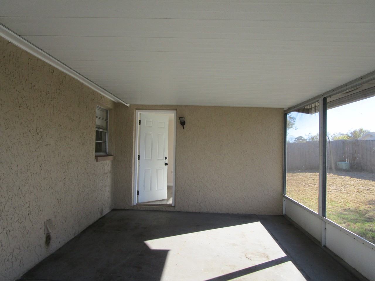 11611 Constance Dr - Photo 7 of 9