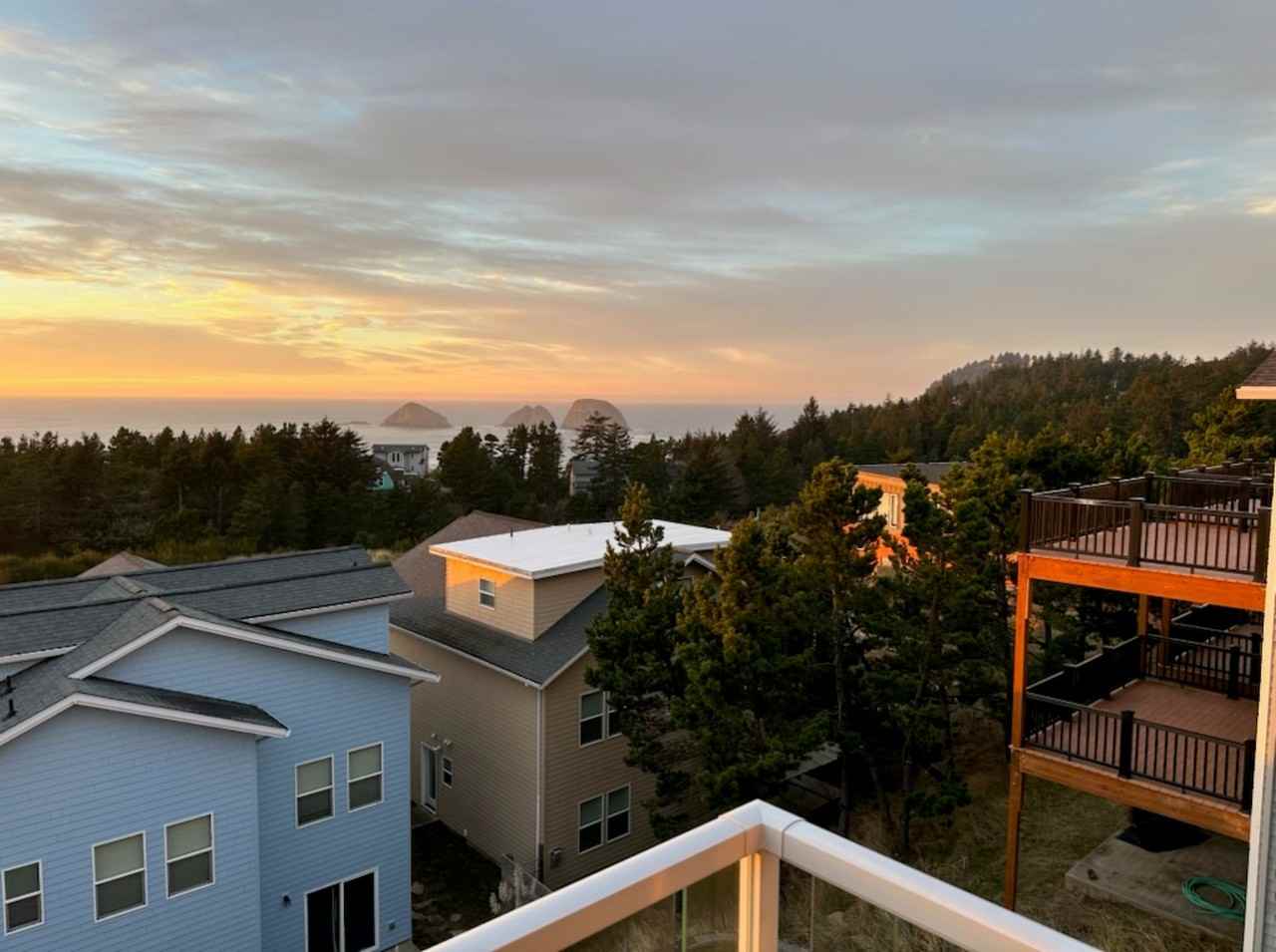 140 Reeder St - Photo 2 of 31