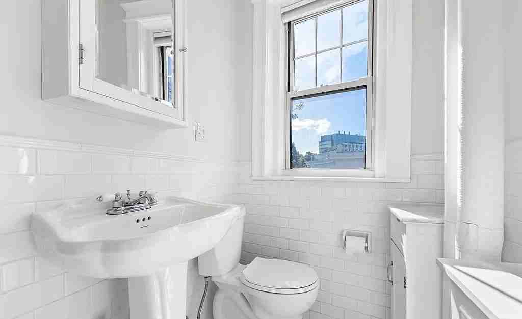 116 Riverway - Photo 4 of 4