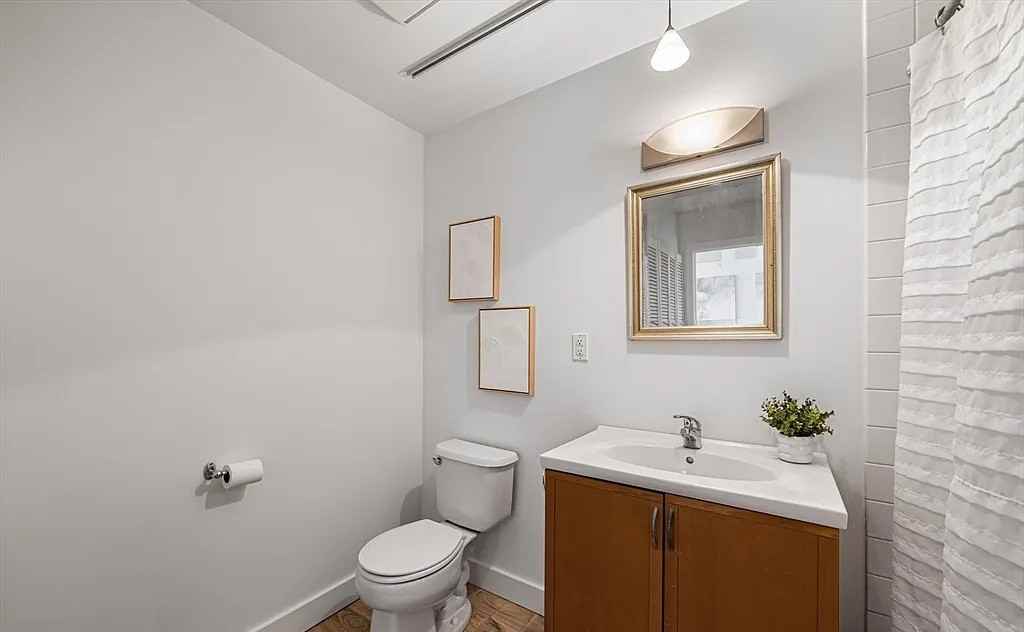 1200 Washington St - Photo 3 of 4