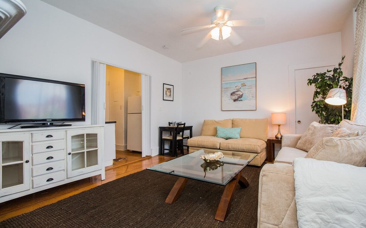 12 Chiswick Rd - Photo 2 of 4