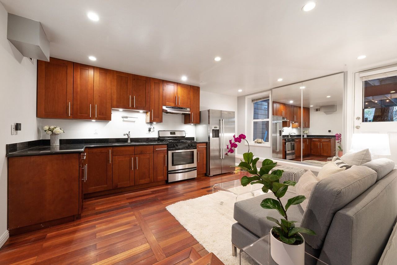 1146 Fell St - Photo 2 of 5