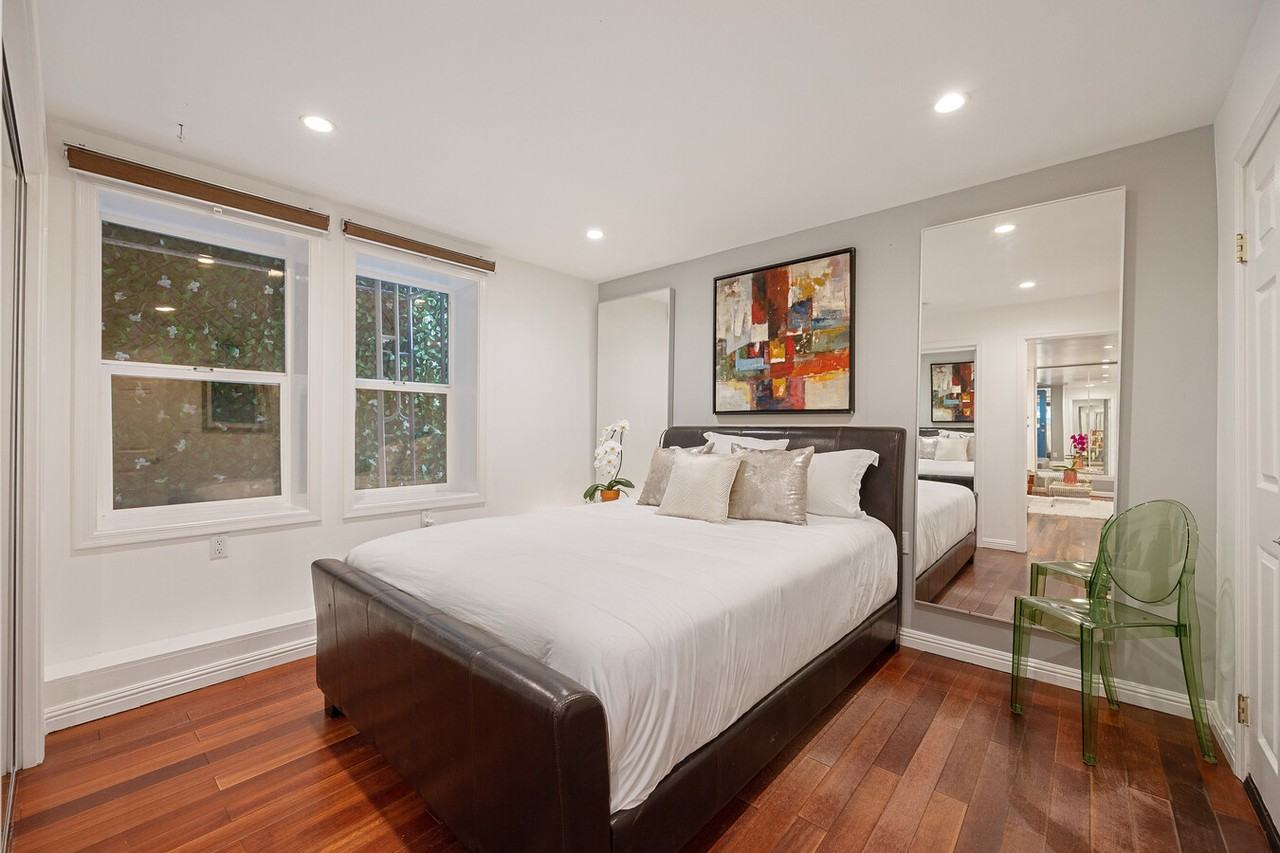 1146 Fell St - Photo 3 of 5