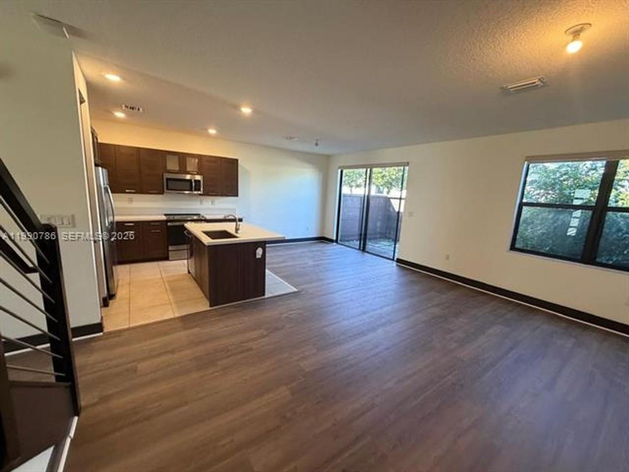 9143 9143 NW 161st St th 9143 - Photo 7 of 25