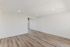 featured image of 445 Bradshaw Ln #33