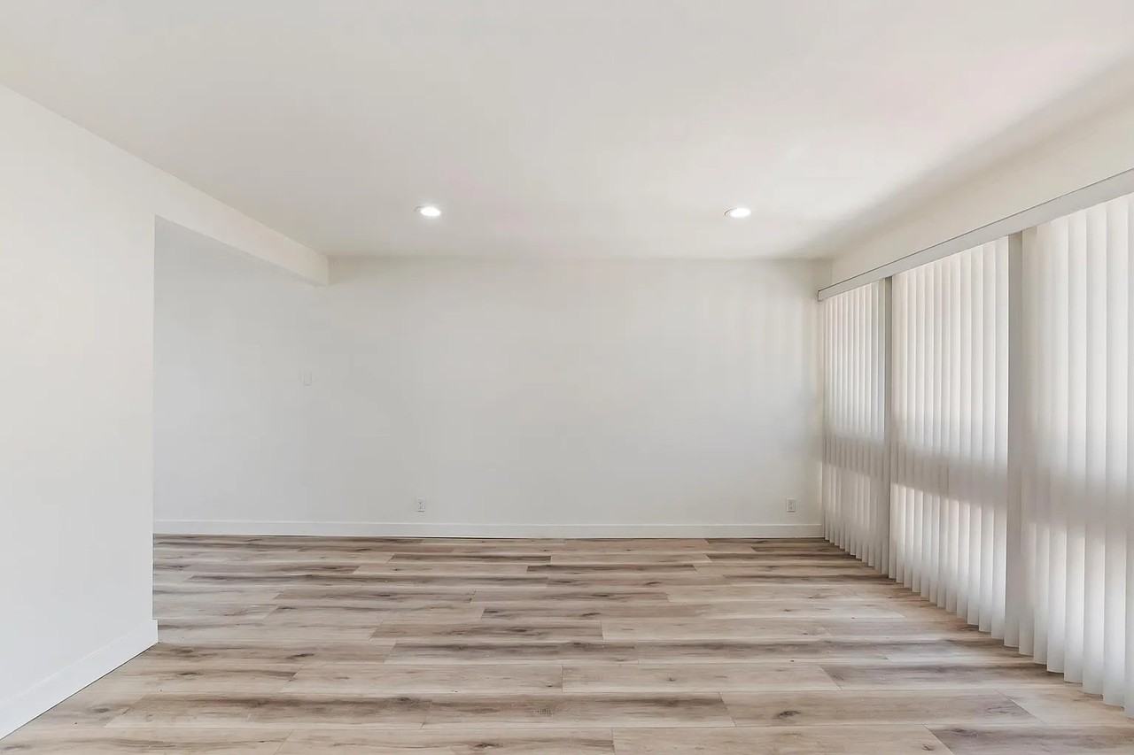 445 Bradshaw Ln #33 - Photo 2 of 9