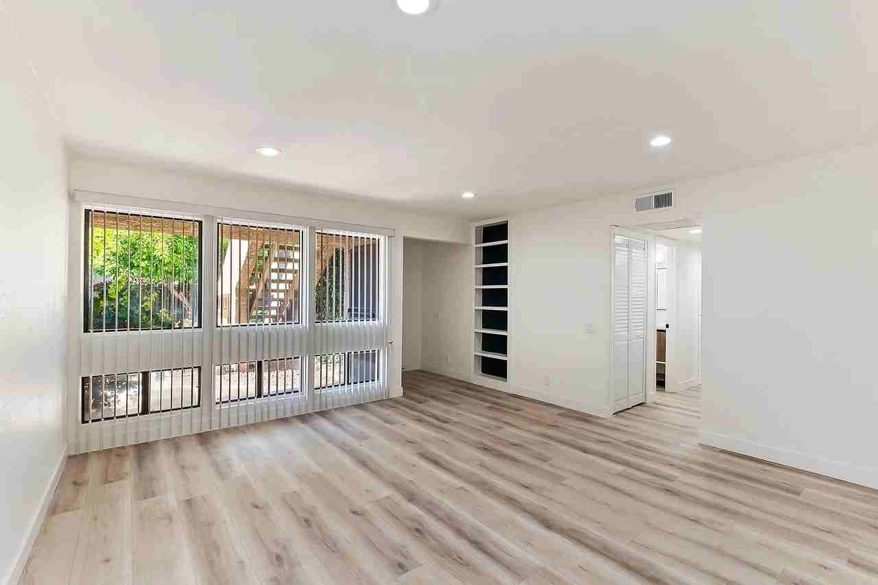 445 Bradshaw Ln #33 - Photo 3 of 9