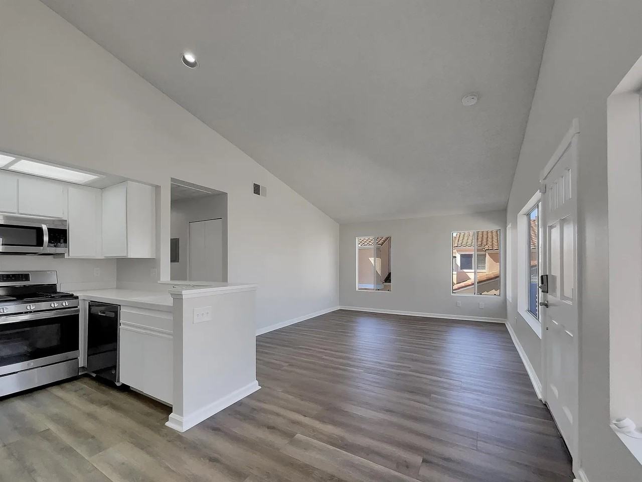 734 Buena Tierra Way #376 - Photo 6 of 9