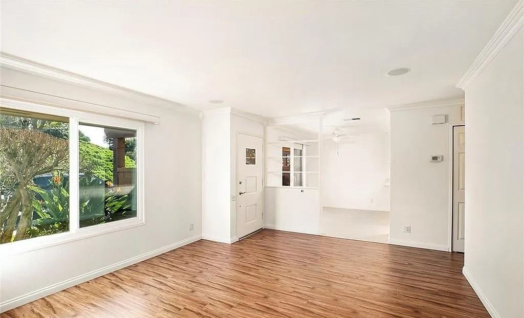 3058 Via Serena S #C - Photo 4 of 14