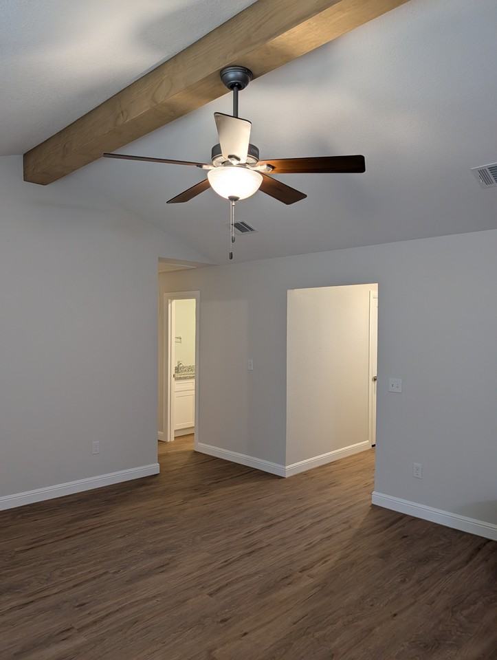 6801 Franwood Ter - Photo 3 of 21