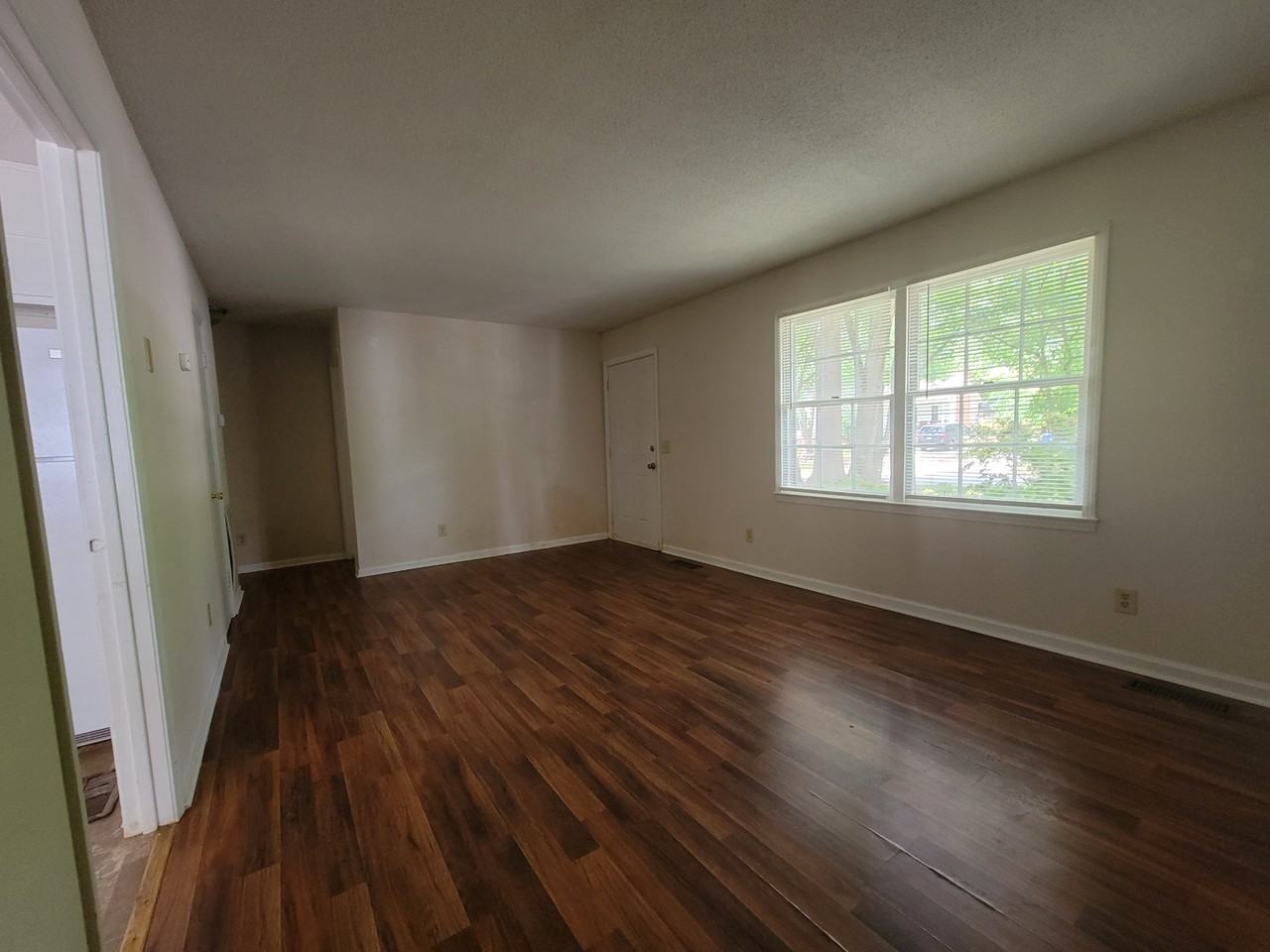 809 Plentywood Ct - Photo 3 of 13