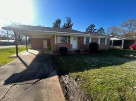 featured image of 700 Barnes St