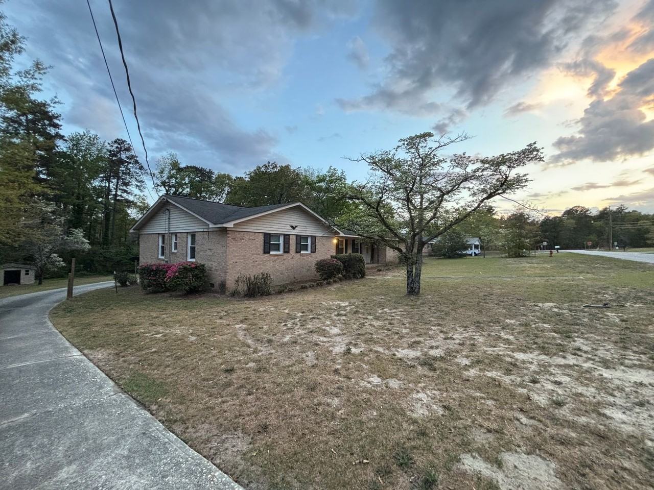 1019 Dogwood Ave - Photo 3 of 27