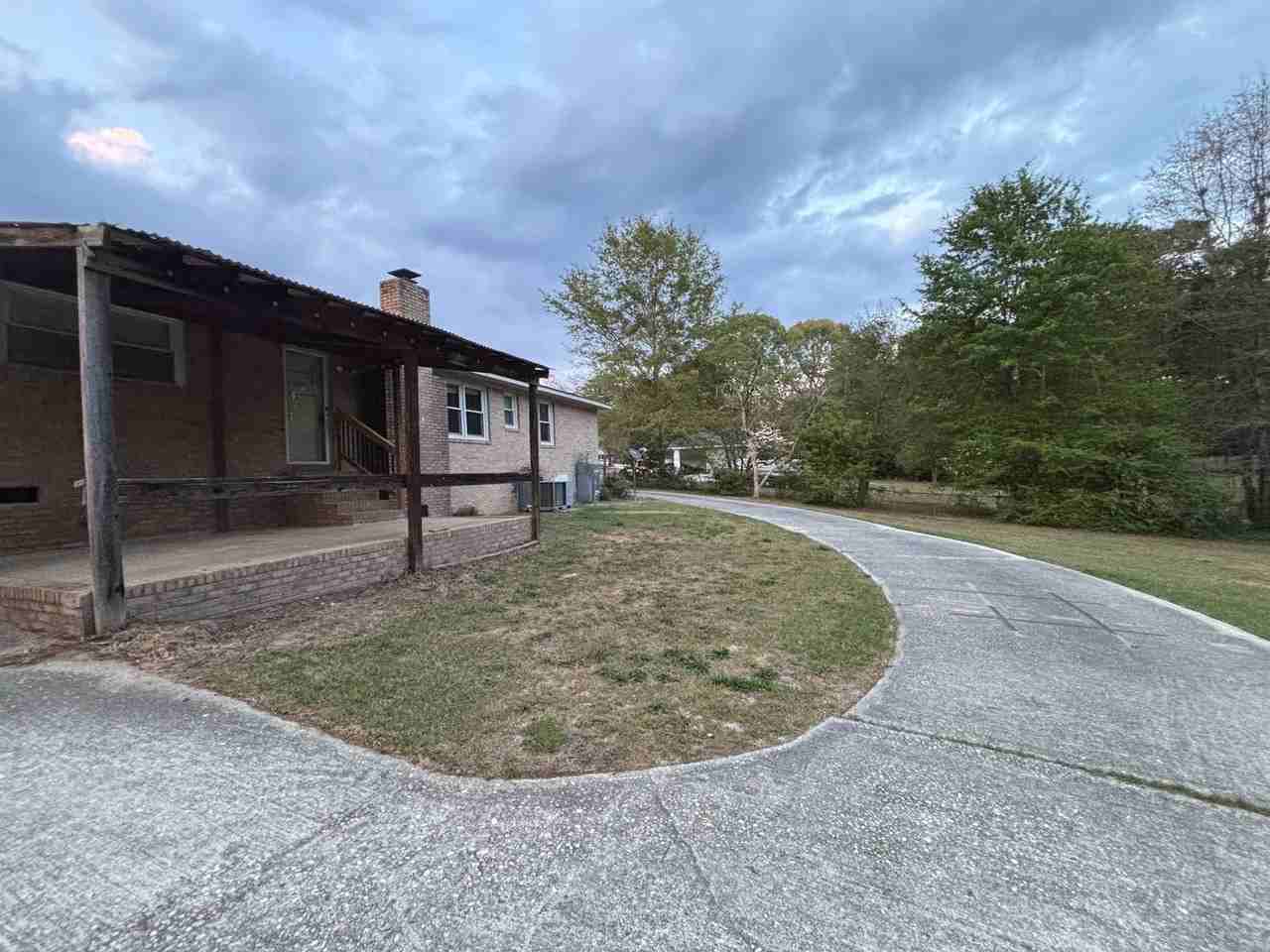 1019 Dogwood Ave - Photo 4 of 27