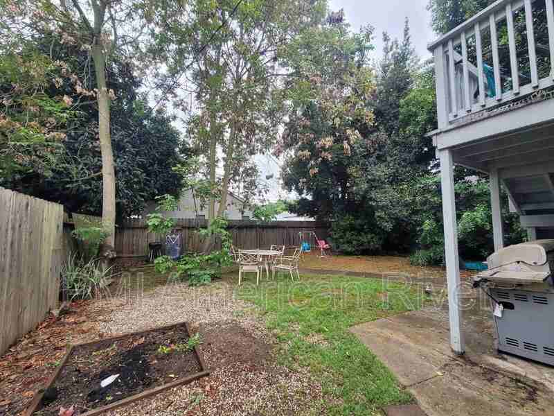 1224 V St #1 - Photo 7 of 9