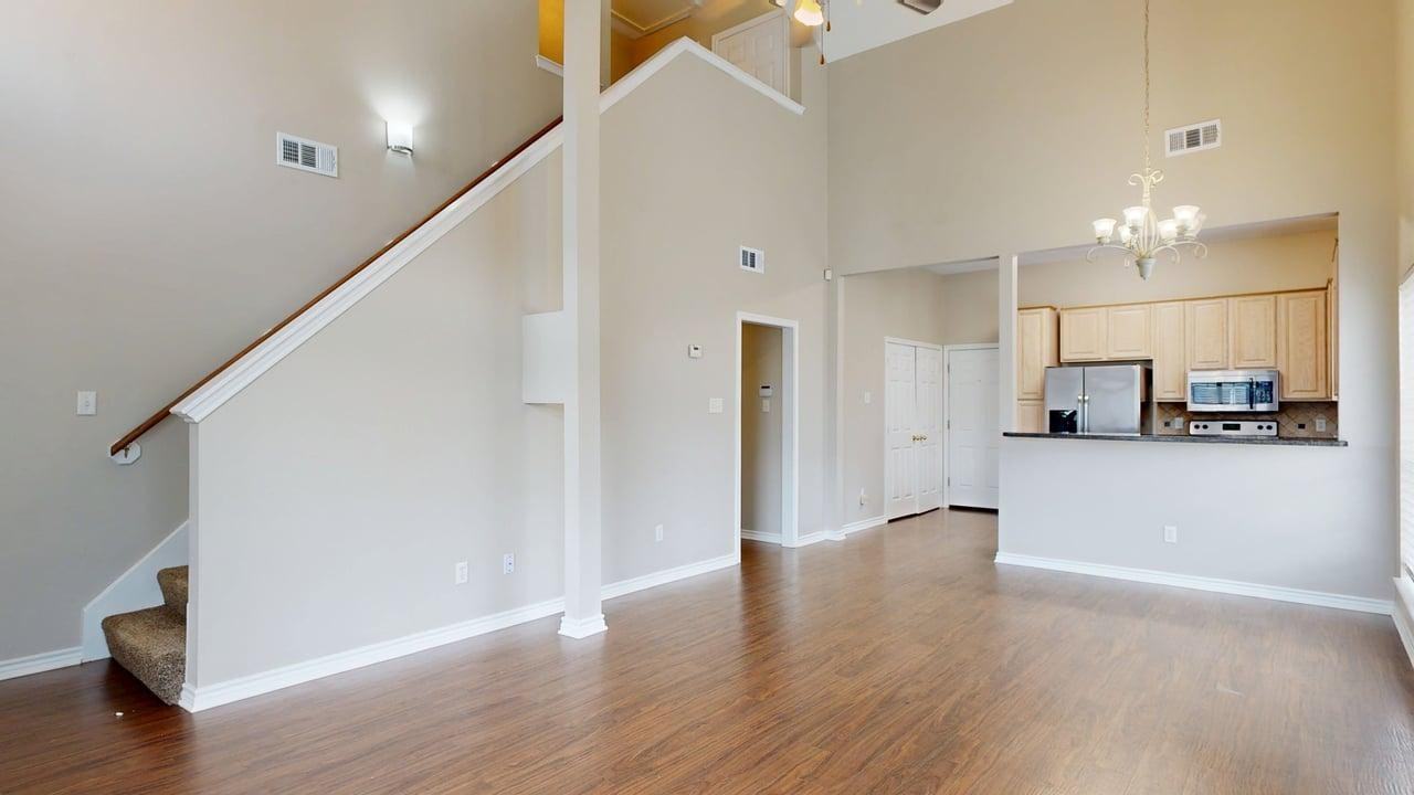 1621 Park Pl - Photo 2 of 27