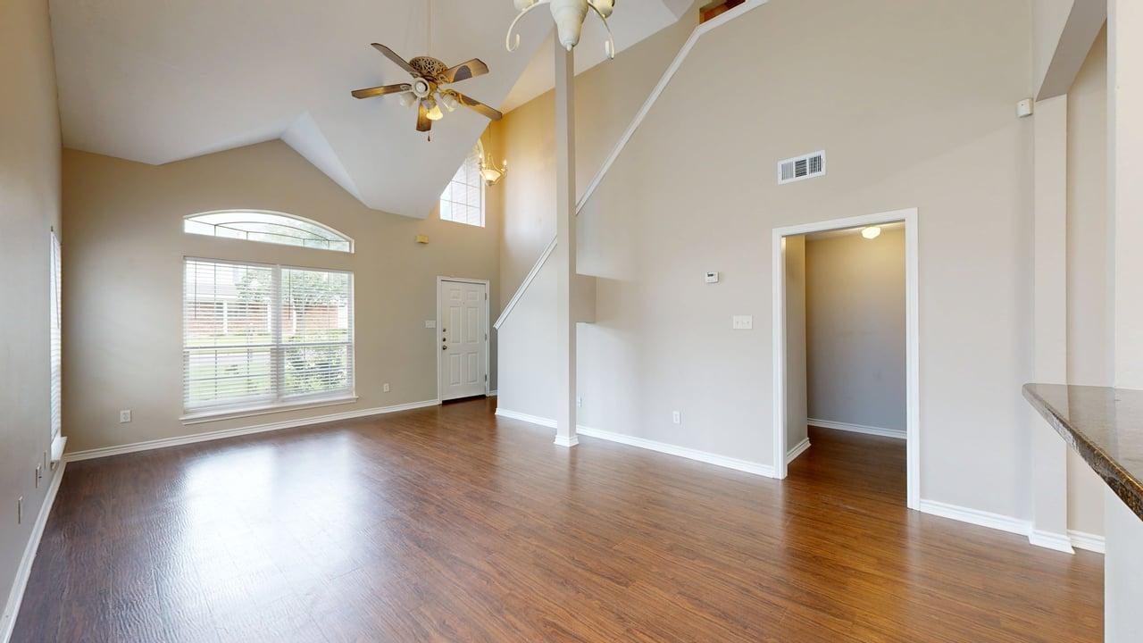 1621 Park Pl - Photo 4 of 27