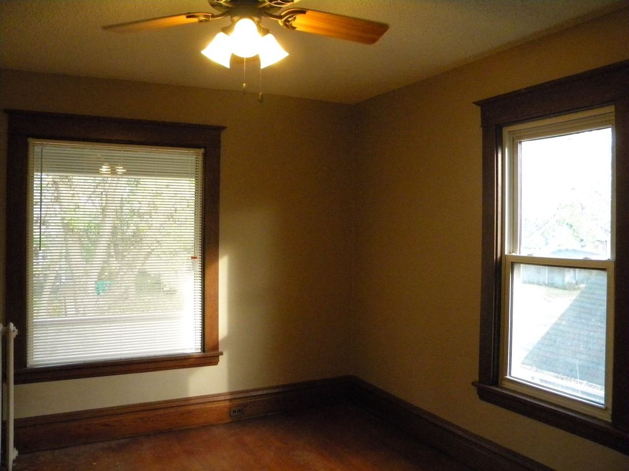 742 Buchanan St Ne - Photo 3 of 18