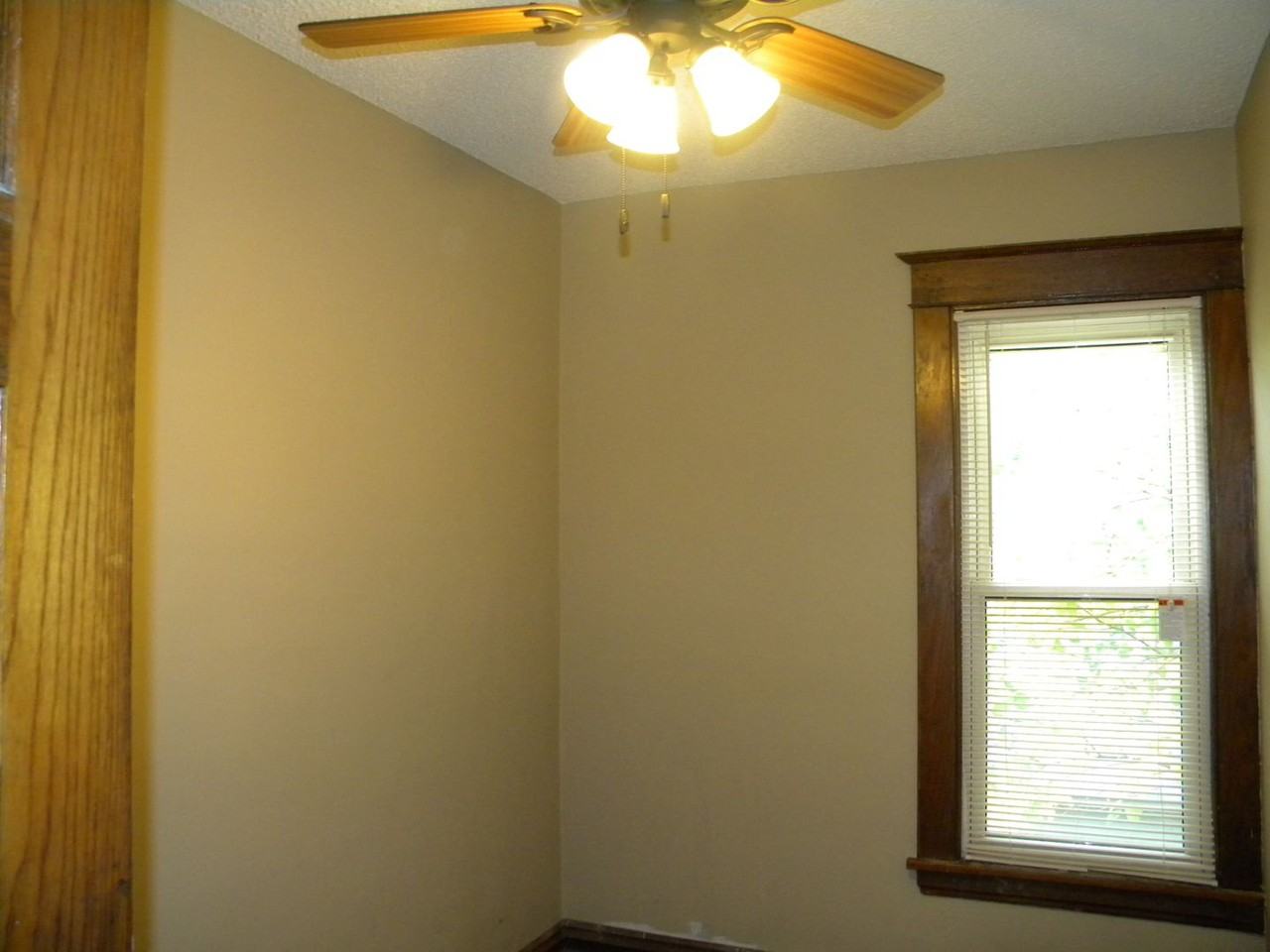 742 Buchanan St Ne - Photo 5 of 18
