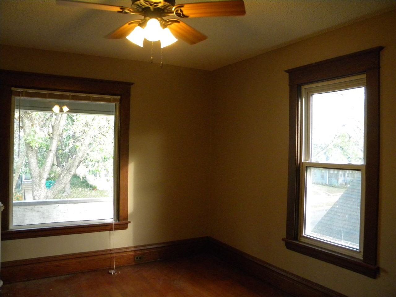 742 Buchanan St Ne - Photo 2 of 18