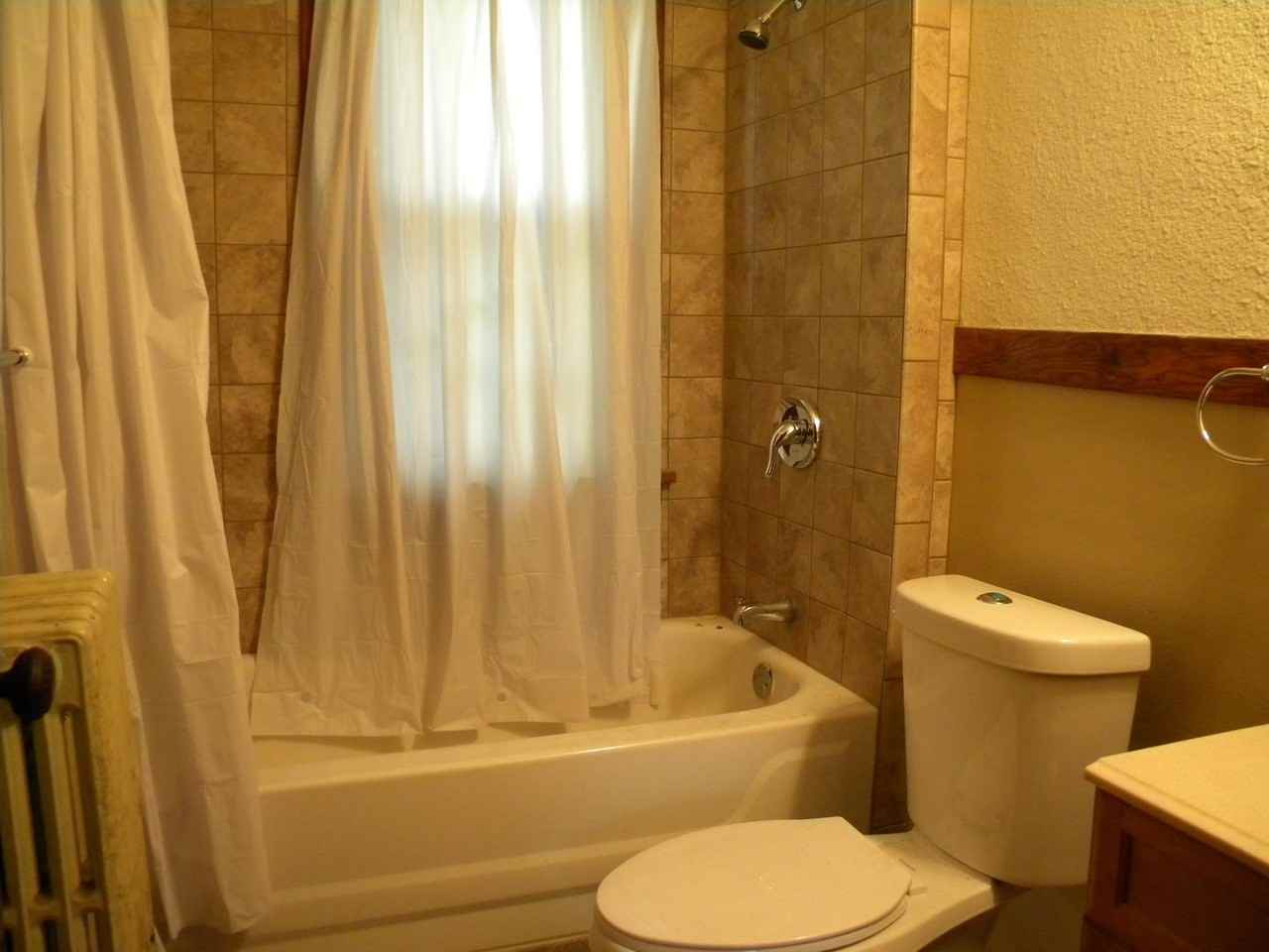 742 Buchanan St Ne - Photo 4 of 18