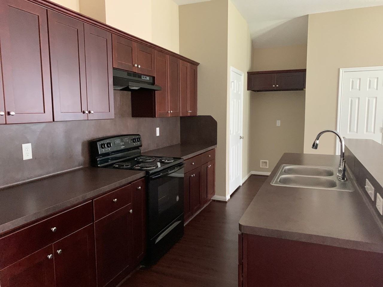 21518 Little Wolf Dr - Photo 3 of 17