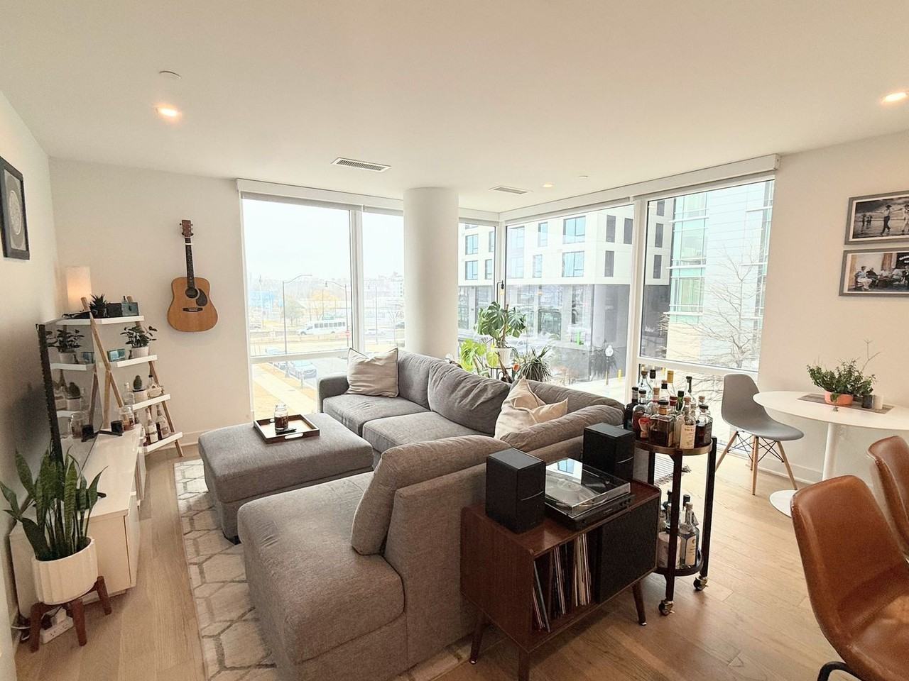 37 L St Se #302