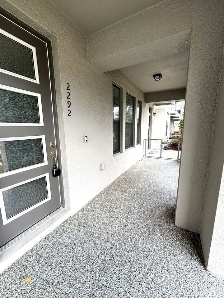 2292 Centerra Loop - Photo 3 of 16