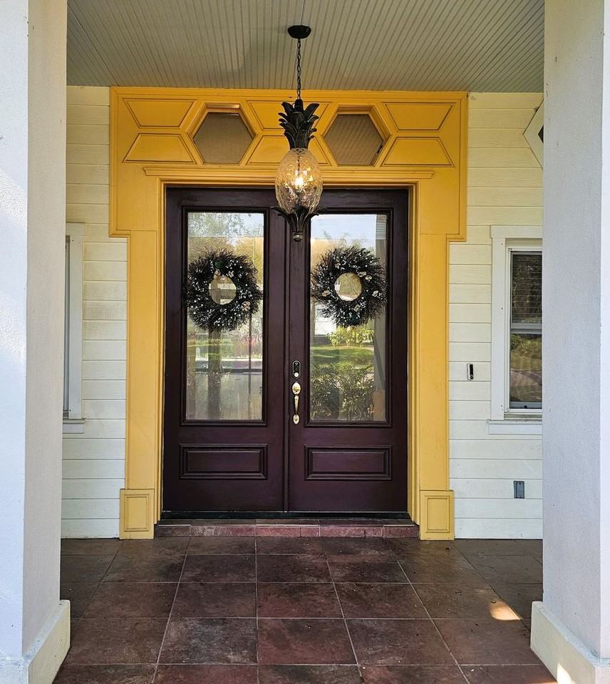 1401 45th Ave N - Photo 4 of 19