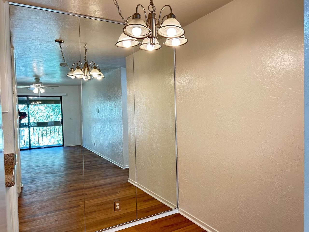 4305 Golden Oaks Ln - Photo 3 of 17