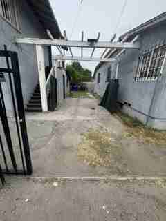 738 N G St - Photo 2 of 19