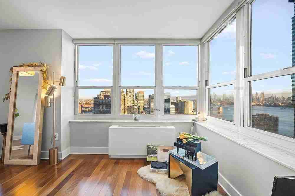 88 Morgan St #3702 - Photo 6 of 42