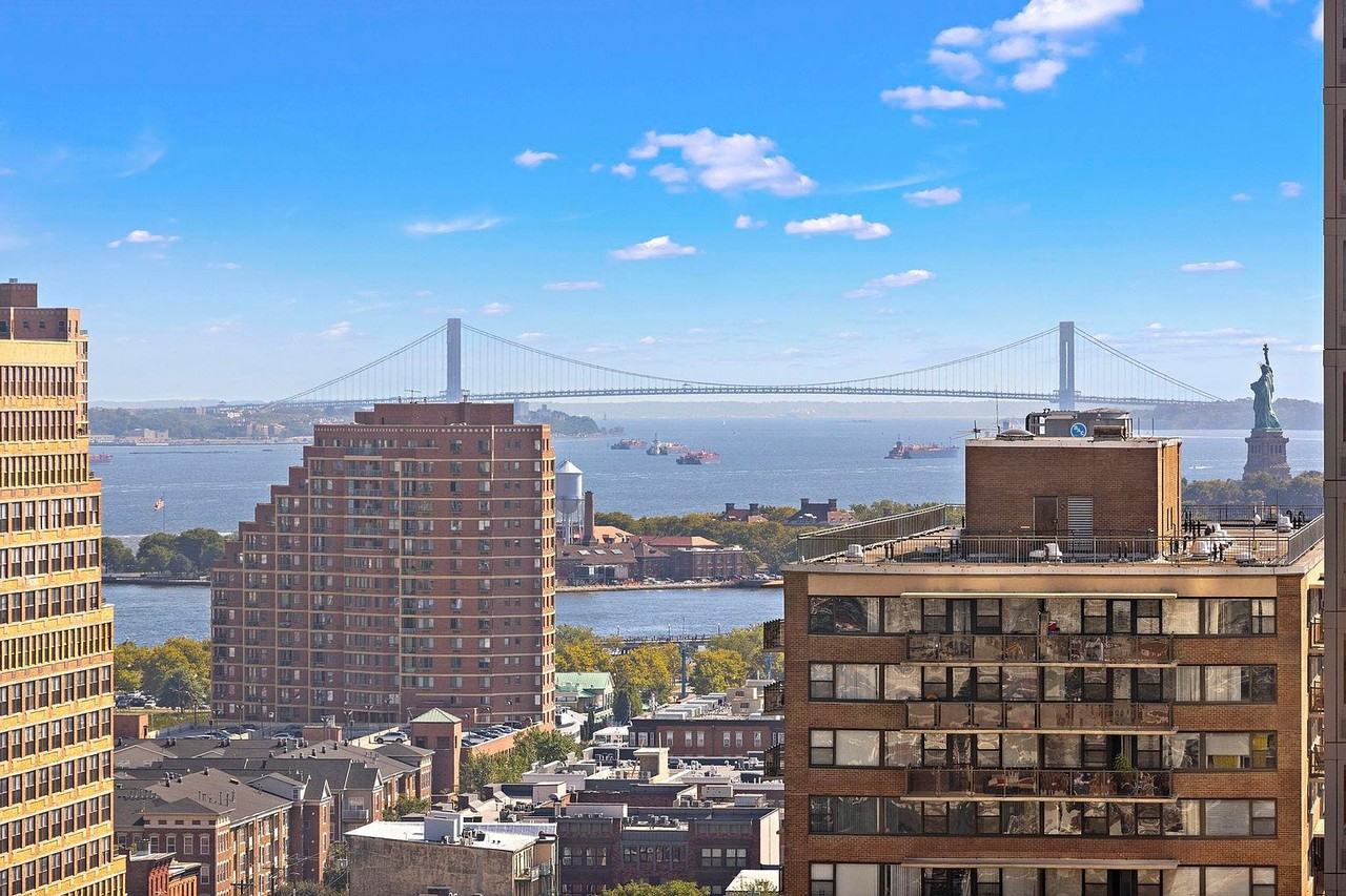 151 Bay St #2105 - Photo 2 of 24