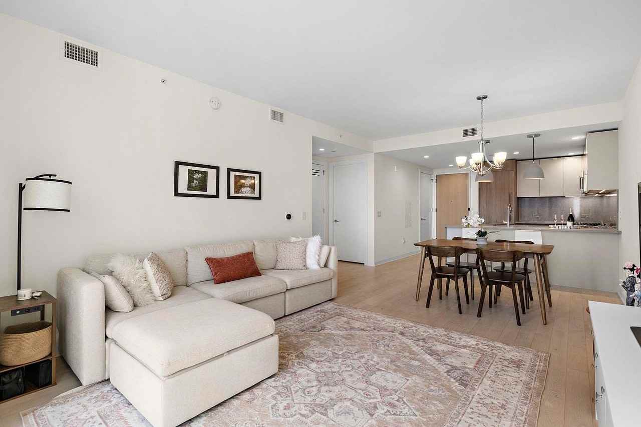 151 Bay St #2105 - Photo 6 of 24