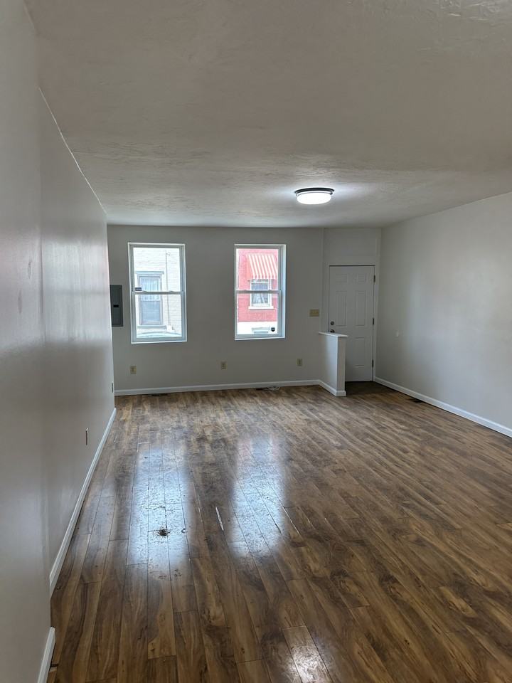 1308 Boyle St - Photo 6 of 27