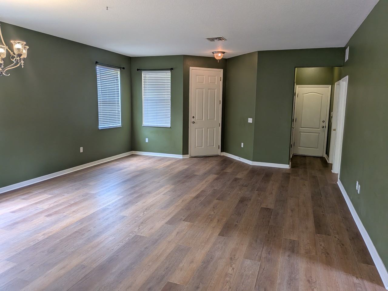 18828 Litzau Ln - Photo 2 of 30