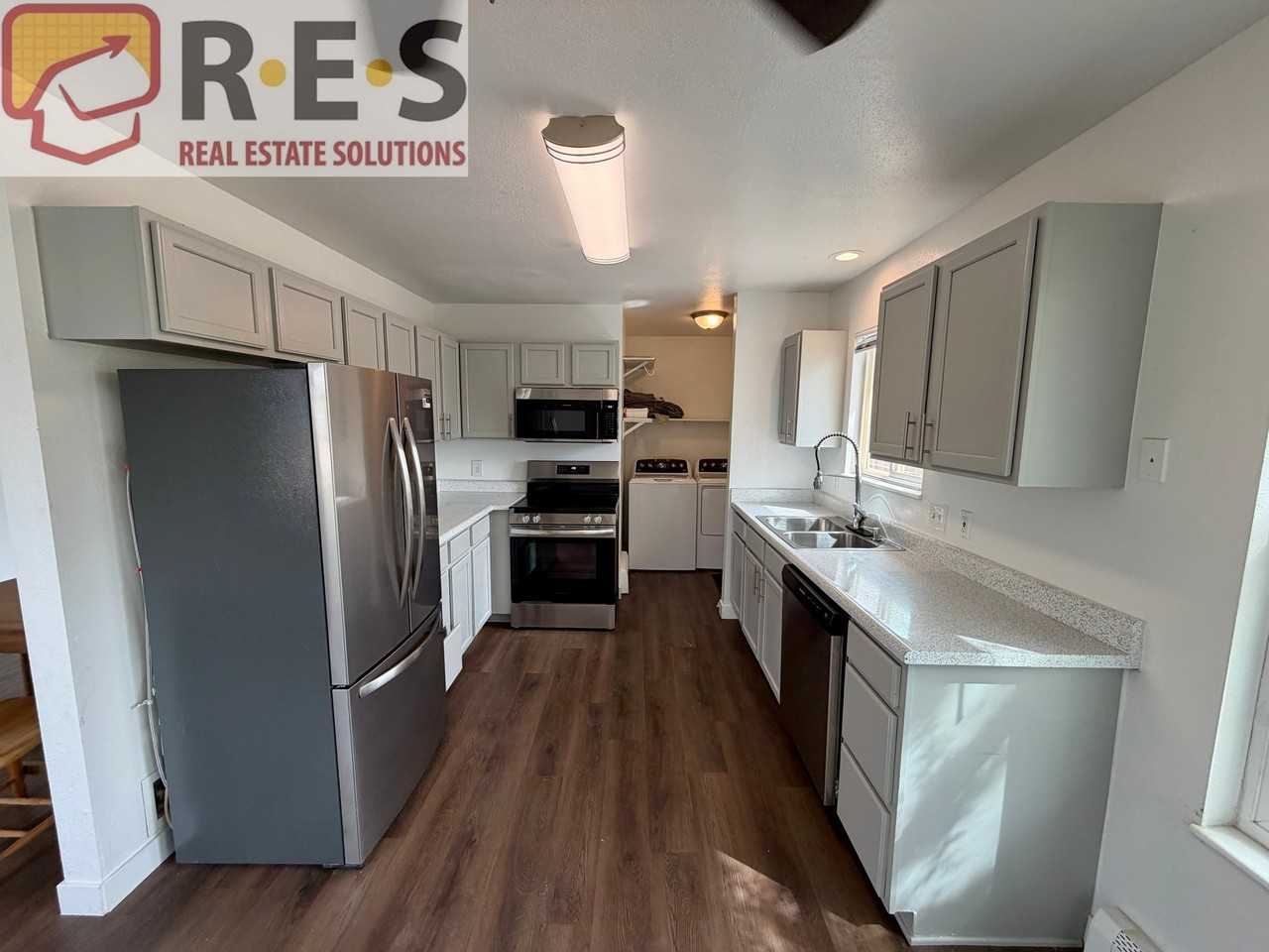 3474 W Milan Ave #A - Photo 3 of 10